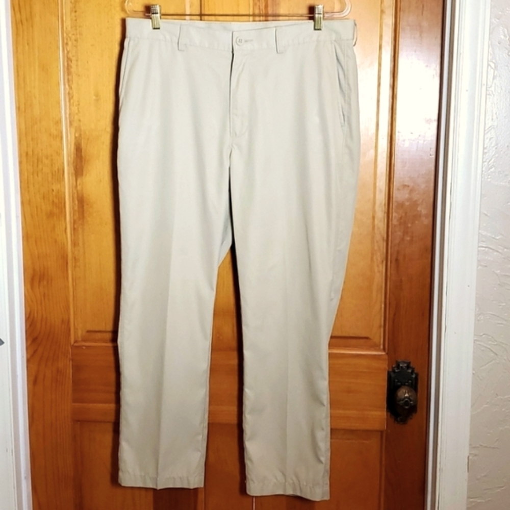 ROUNDTREE & YORKE 36 X 29 PERFORMANCE KHAKI FLAT FRONT PANTS